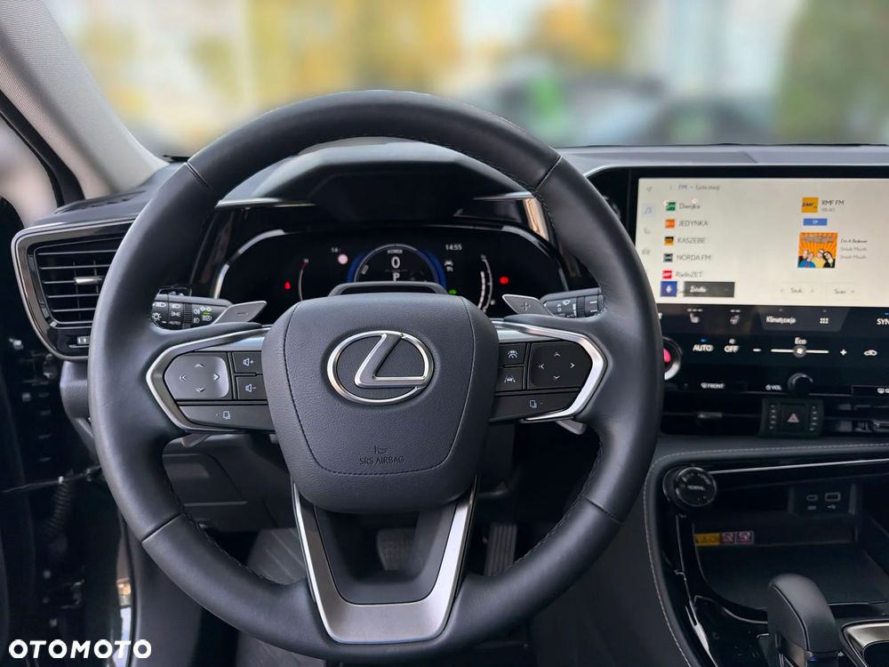 Lexus NX 350h Prestige AWD - 18