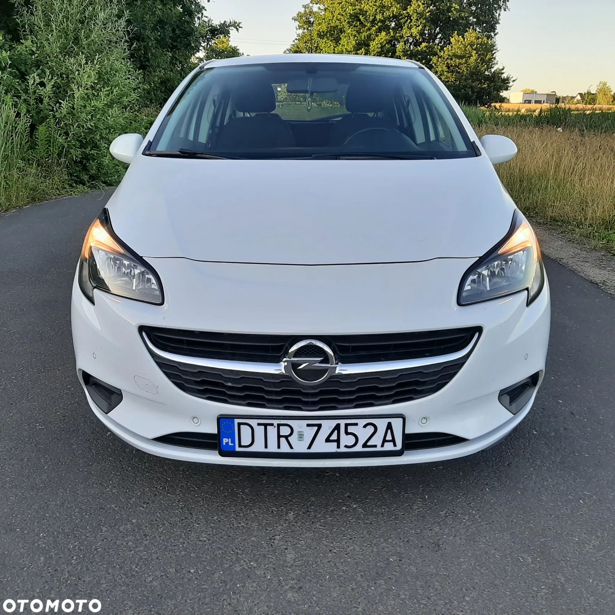 Opel Corsa 1.2 Innovation - 1