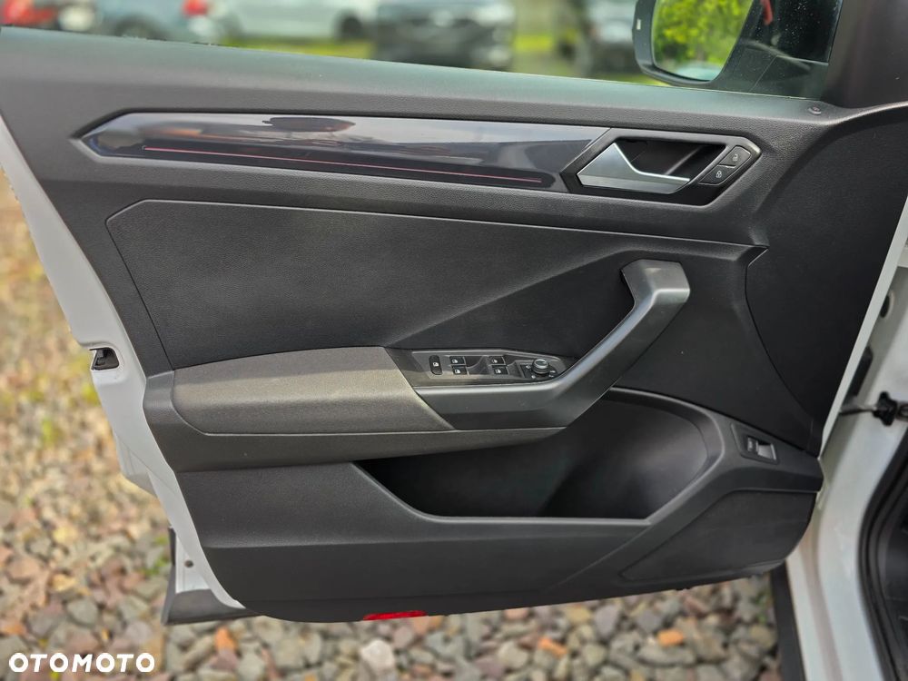 Volkswagen T-Roc 2.0 TDI SCR DPF Premium - 26