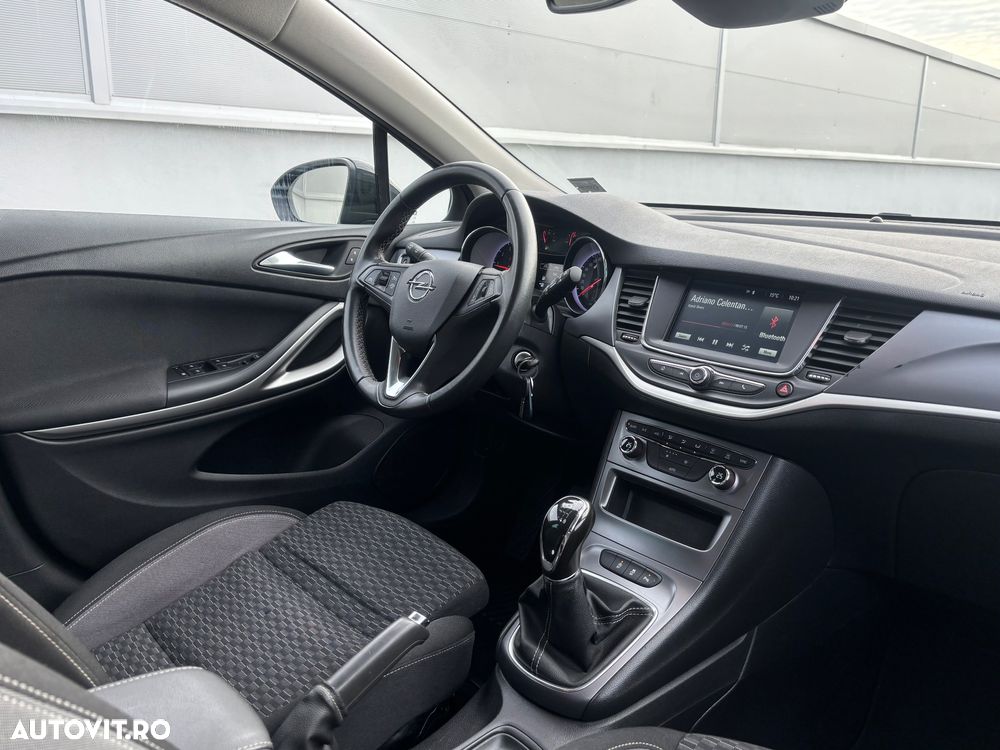 Opel Astra 1.2 Turbo Business Edition - 19