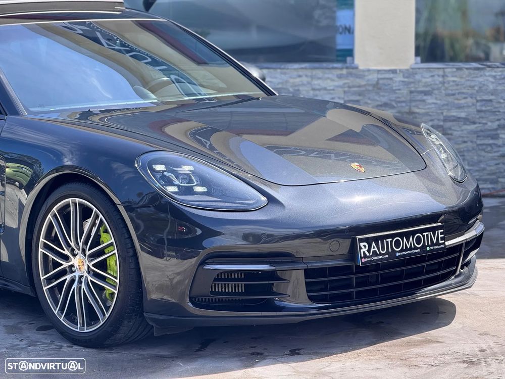 Porsche Panamera - 22