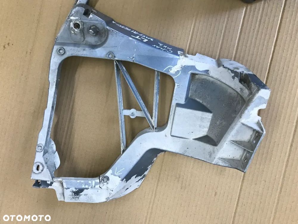 Ślizg Ford C-Max MK1 03-10r. LEWE tylne mocowanie wspornik uchwyt zderzaka lewy tył 3m51-r17e851-a - 2