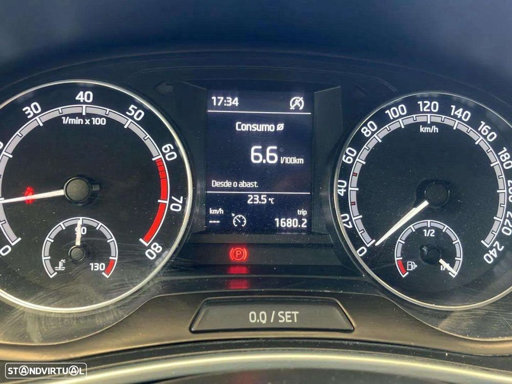 Skoda Fabia 1.0 TSI Active - 12