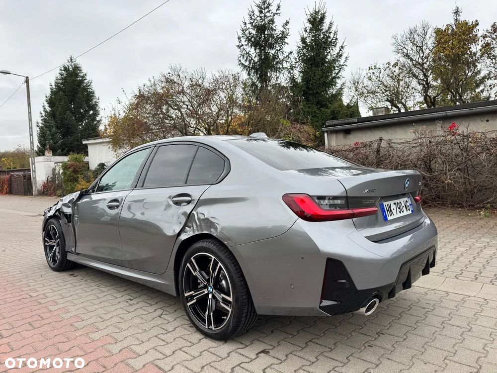 BMW Seria 3 330e xDrive M Sport sport - 18