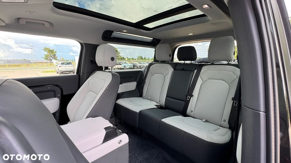 Land Rover Defender 3.0 D250 mHEV S - 11