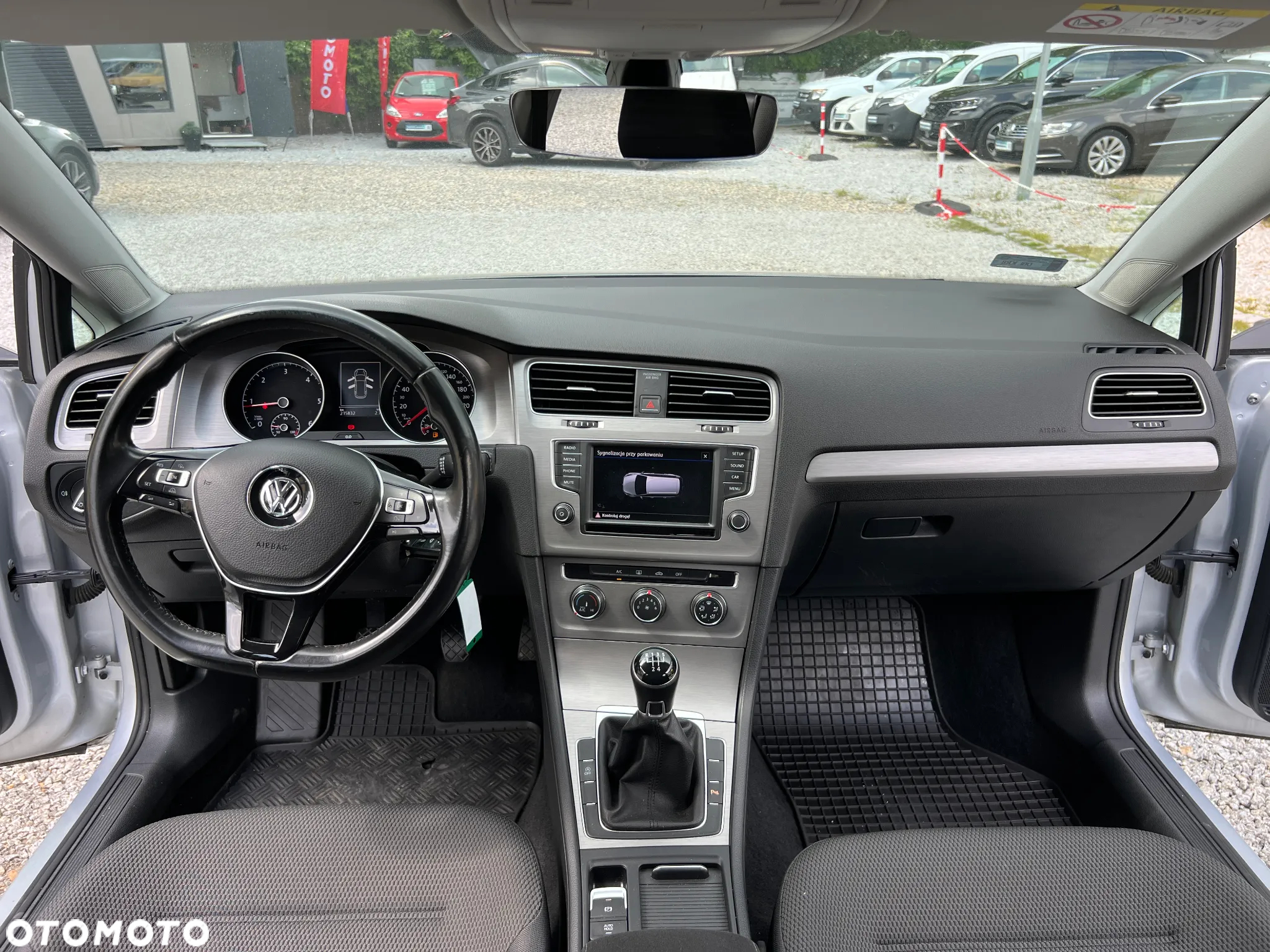 Volkswagen Golf VII 1.6 TDI BMT Comfortline - 9