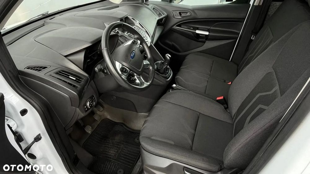 Ford Transit Connect - 19