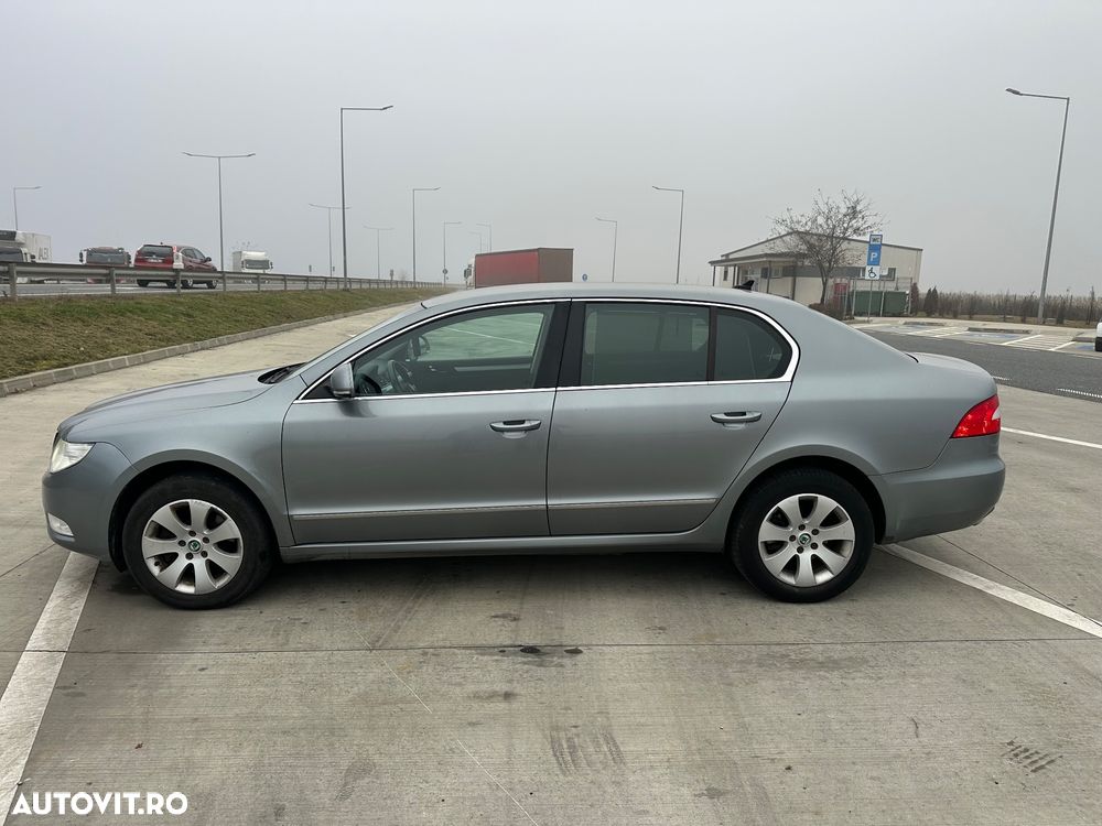 Skoda Superb 2.0 TDI 4x4 DSG Exclusive - 10