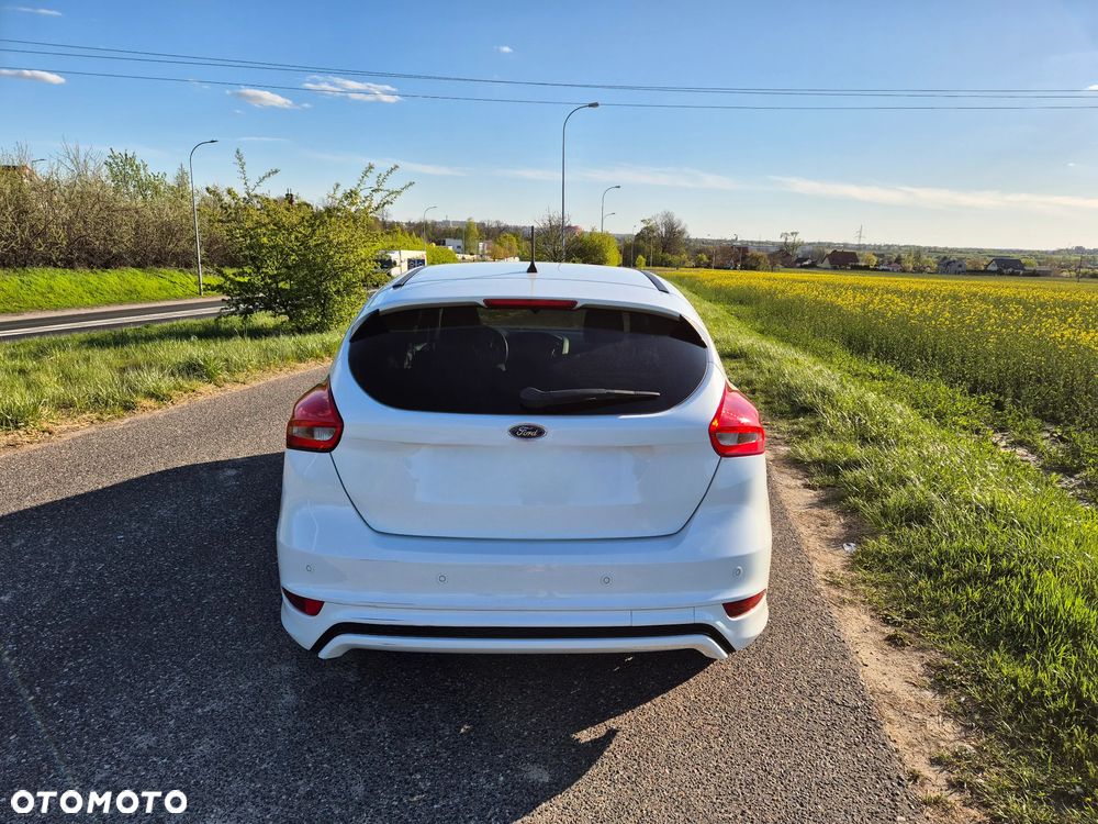 Ford Focus 1.5 EcoBlue Start-Stopp-System ST-LINE - 5