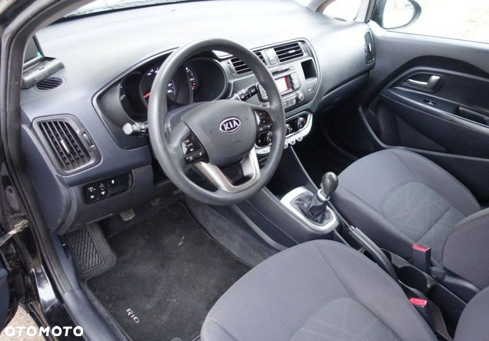 Kia Rio - 9