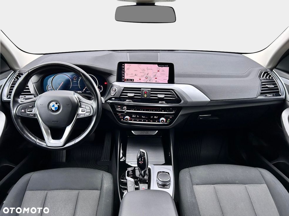 BMW X3 xDrive20i GPF Advantage - 19