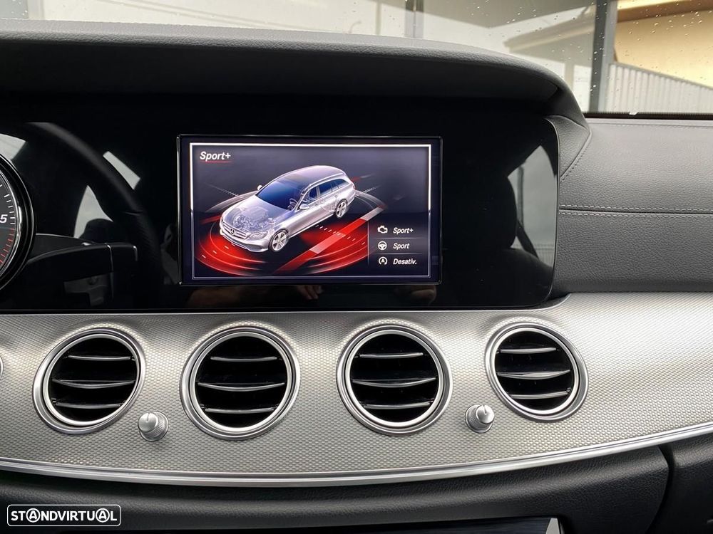 Mercedes-Benz E 220 d AMG Line - 33