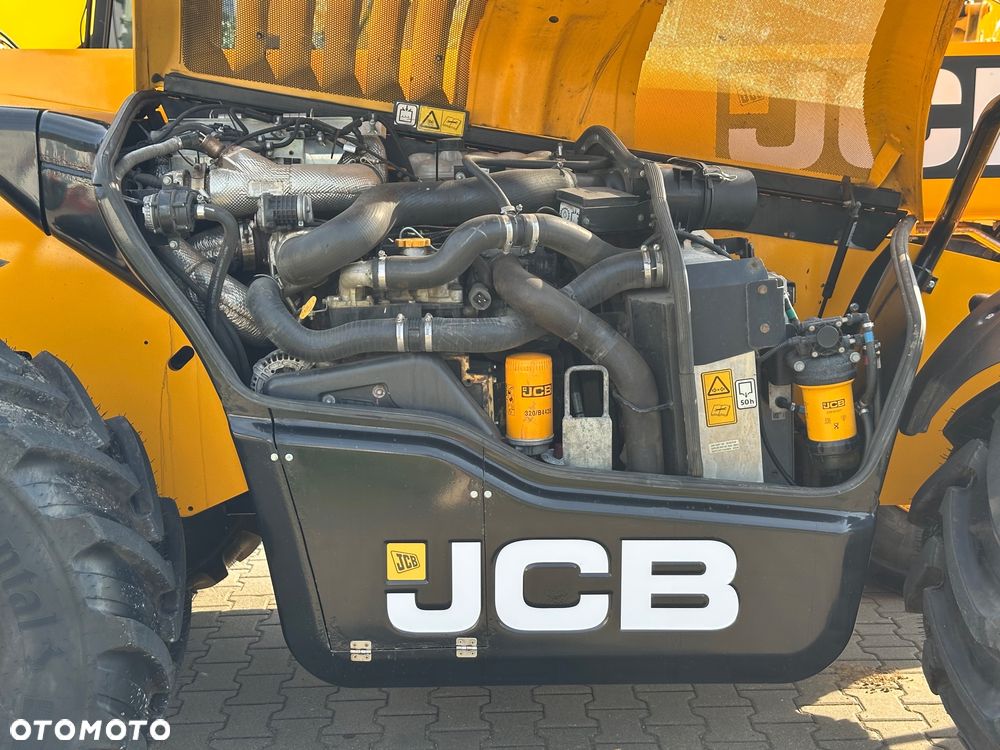JCB 542-70 Industrial Plus - 24