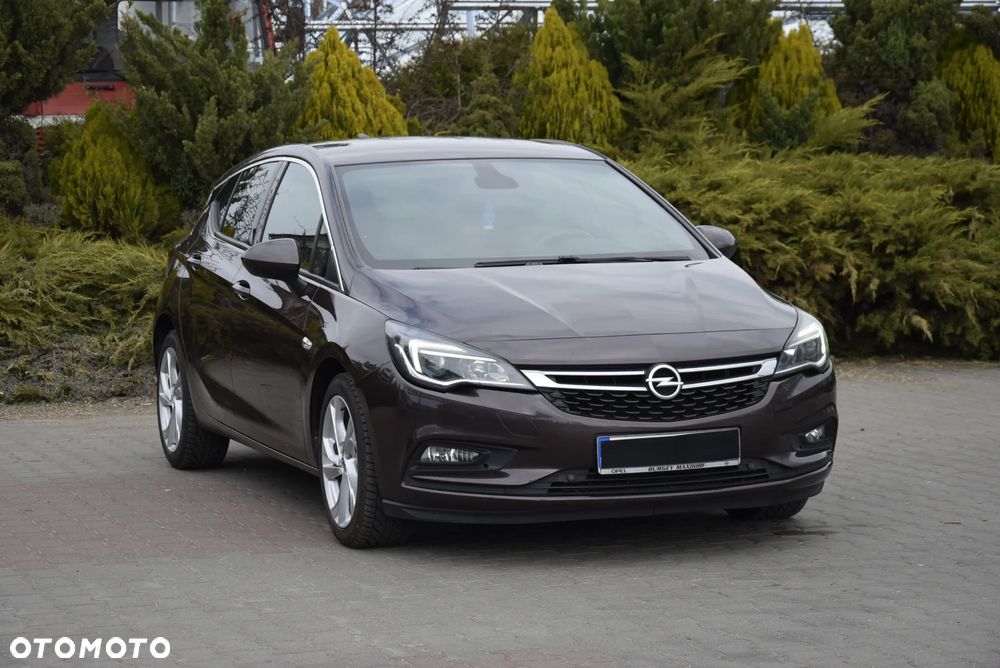 Opel Astra 1.4 T Elite - 9