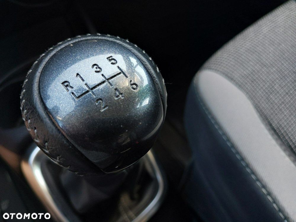 Toyota Yaris 1.5 20th Anniversary - 25
