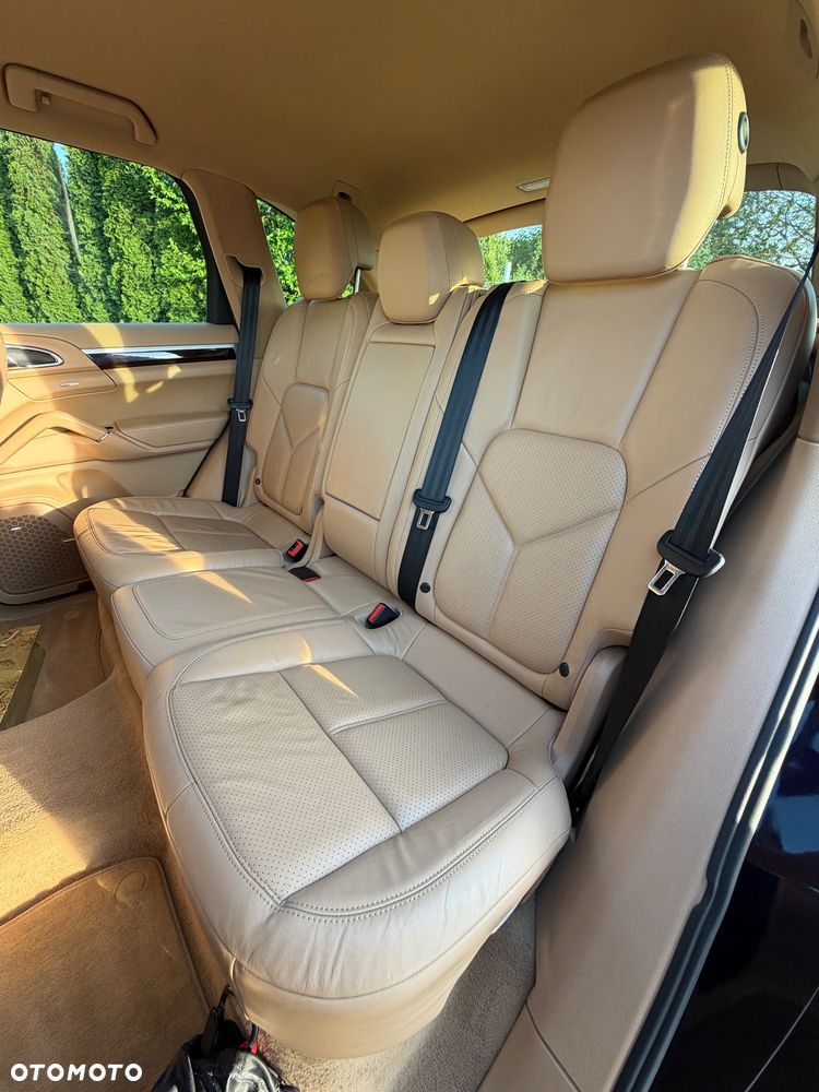 Porsche Cayenne - 19