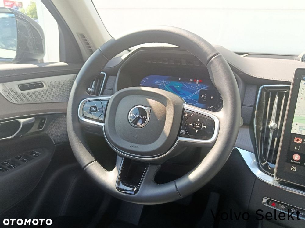 Volvo XC 90 - 25