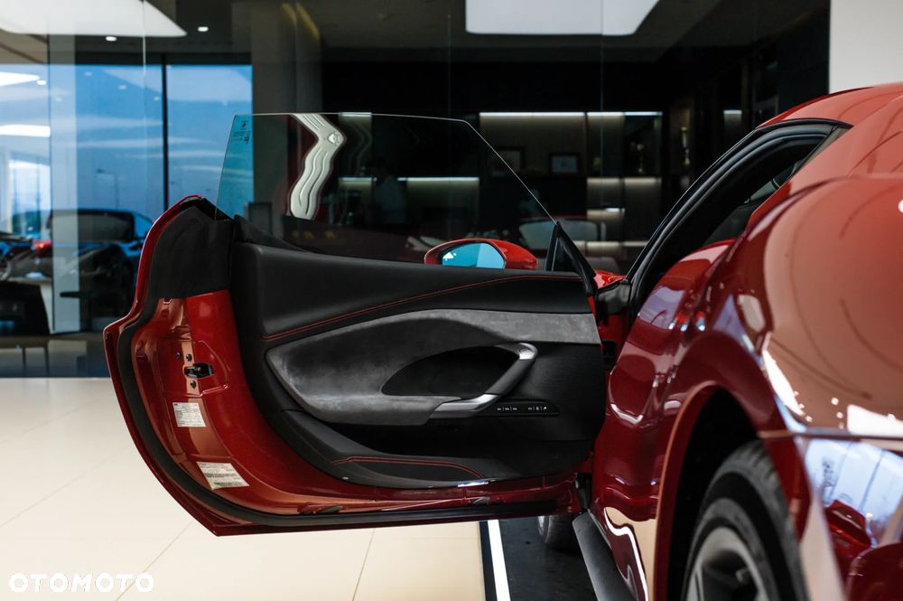 Ferrari 296 GTB - 17