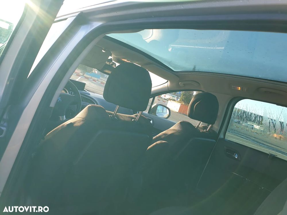 Peugeot 5008 HDI FAP 110 Premium - 18