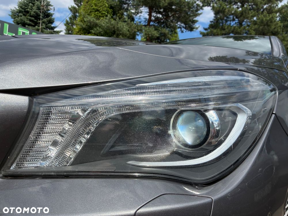 Mercedes-Benz CLA 250 4Matic 7G-DCT Sport - 15