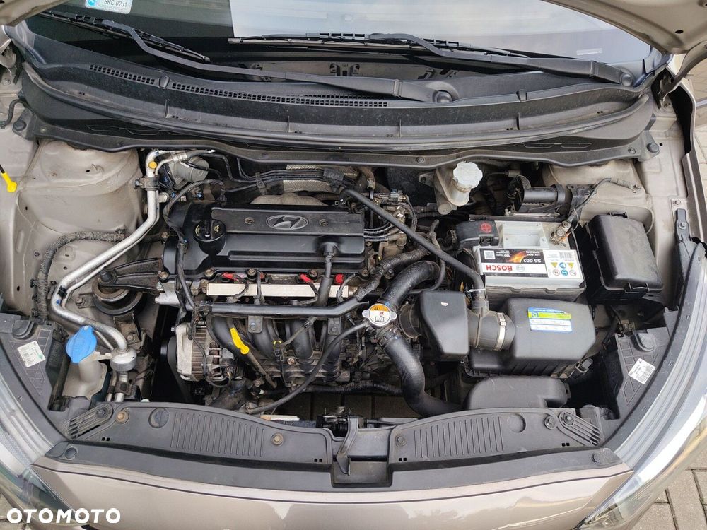 Hyundai i20 - 21