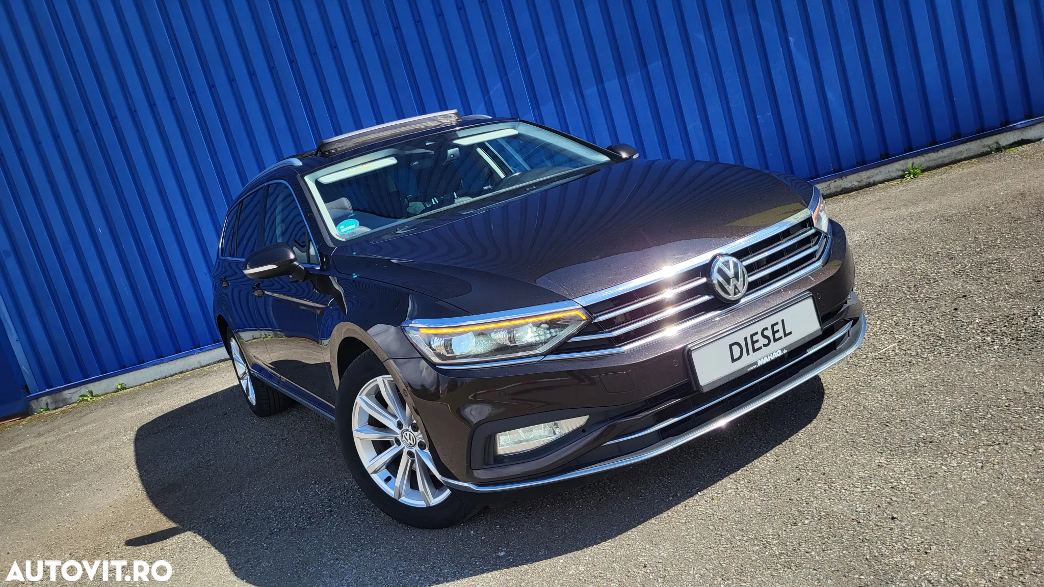 Volkswagen Passat Variant 2.0 TDI SCR DSG Elegance - 2