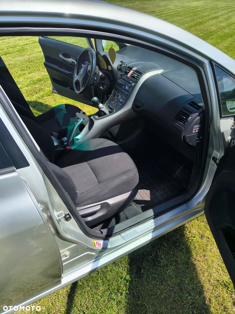 Toyota Auris 1.6 VVT-i Luna - 9
