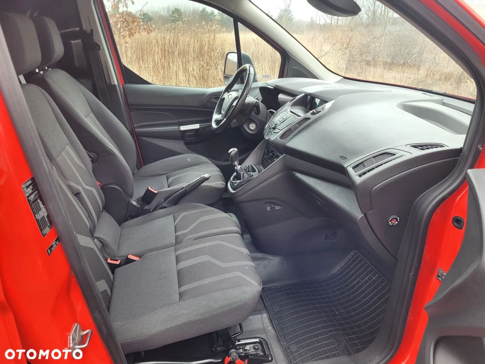 Ford Transit Connect - 23