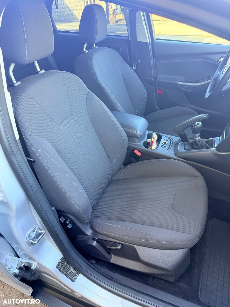 Ford Focus 1.6 EcoBoost Start-Stopp-System Titanium - 9