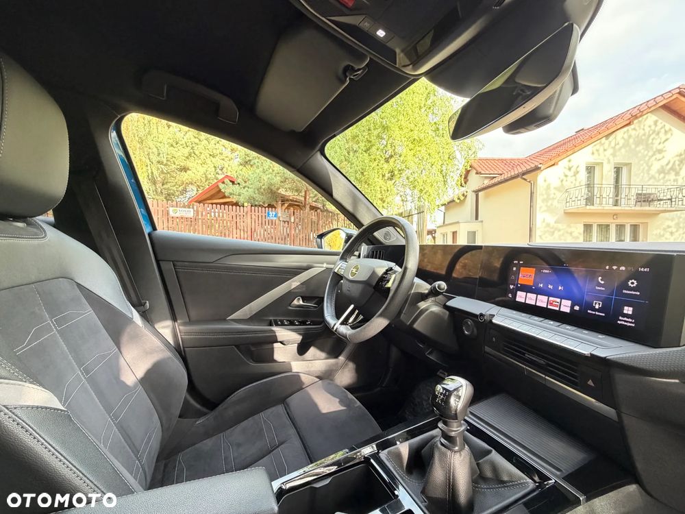 Opel Astra 1.2 T GS Line S&S - 29