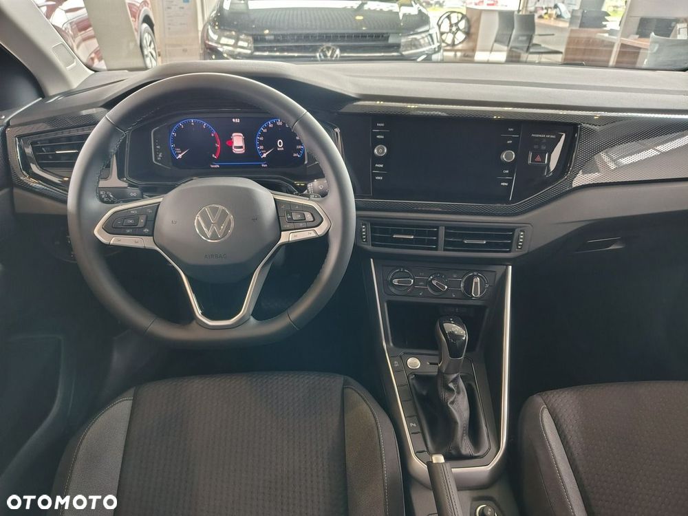 Volkswagen Polo 1.0 TSI Life DSG - 9