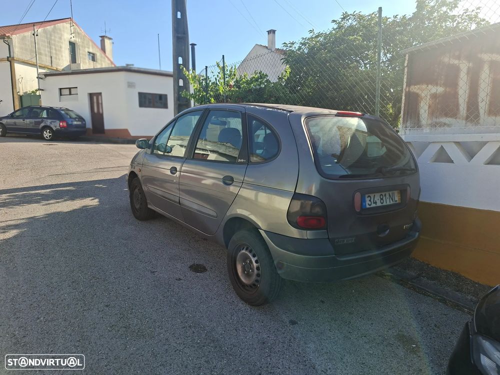 Renault Scénic 1.4 16V RTE - 5