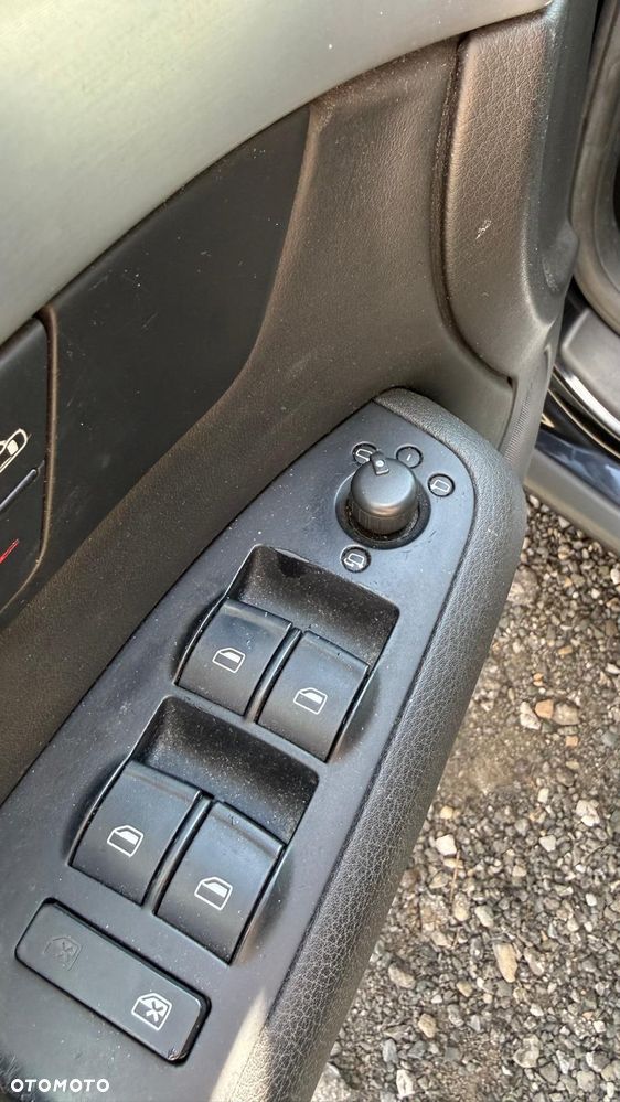 Audi A4 Avant 2.0 T FSI quattro tiptronic - 12