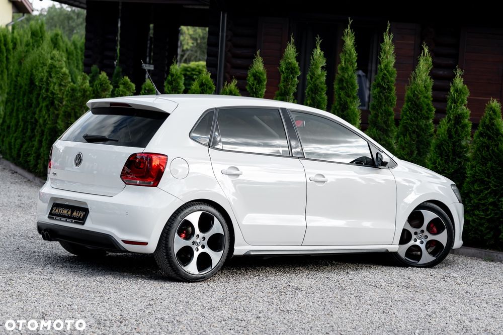 Volkswagen Polo - 15