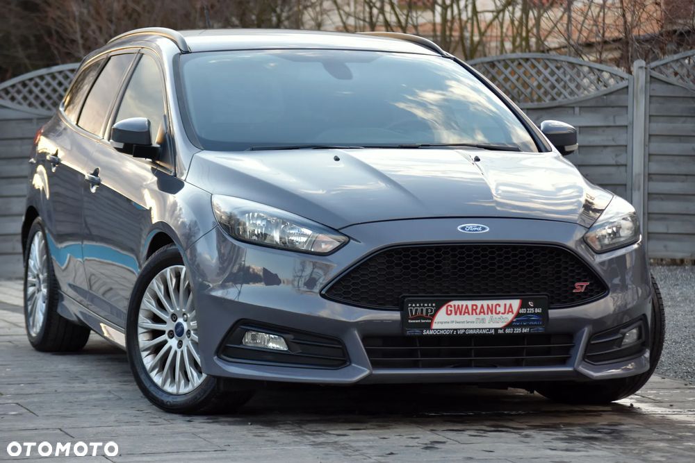 Ford Focus 2.0 TDCi ST - 9