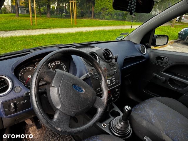 Ford Fiesta 1.3 Ambiente - 7