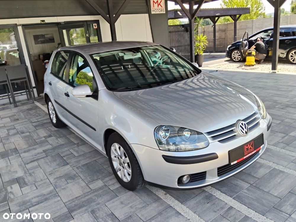 Volkswagen Golf - 2