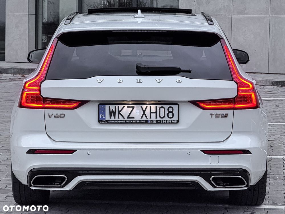 Volvo V60 T8 AWD Recharge Geartronic RDesign - 11