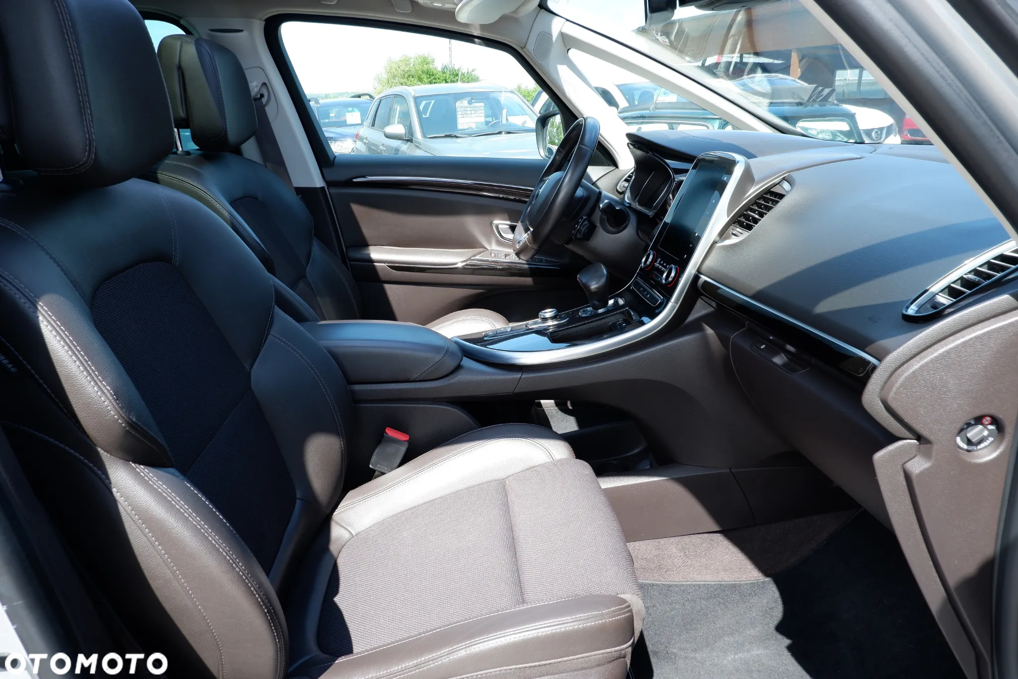Renault Espace 1.6 dCi Energy SL Techno EDC 7 os - 9