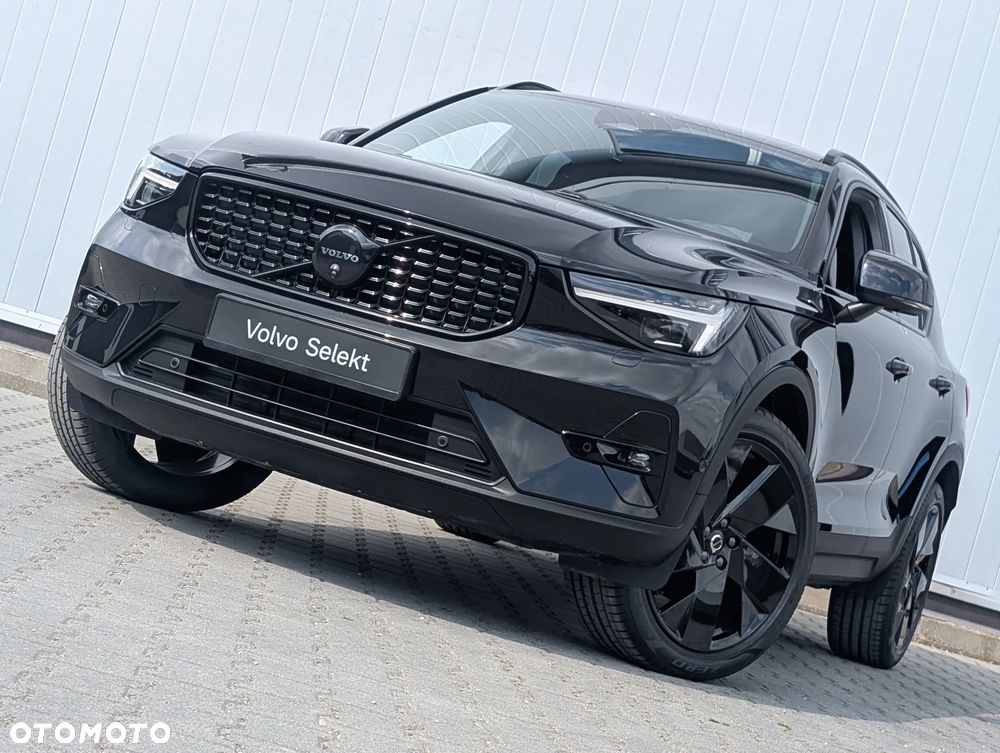 Volvo XC 40 B4 B AWD DKG Ultimate Dark - 13