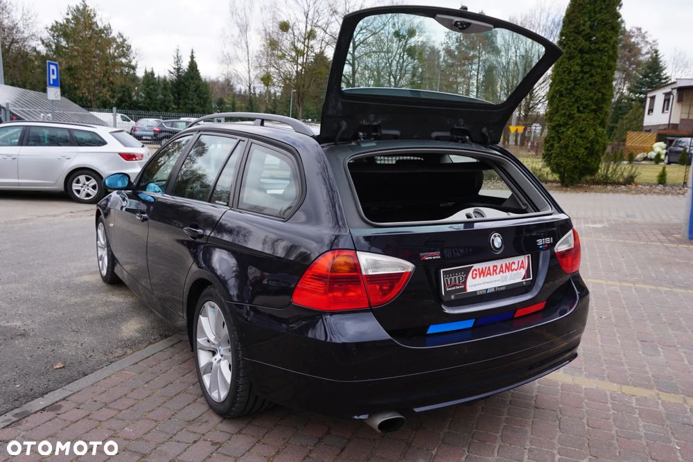 BMW Seria 3 318i Edition Sport - 6