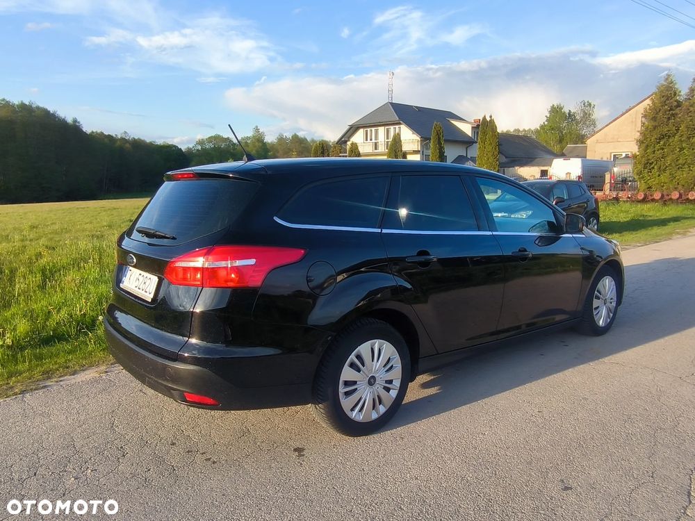 Ford Focus - 30