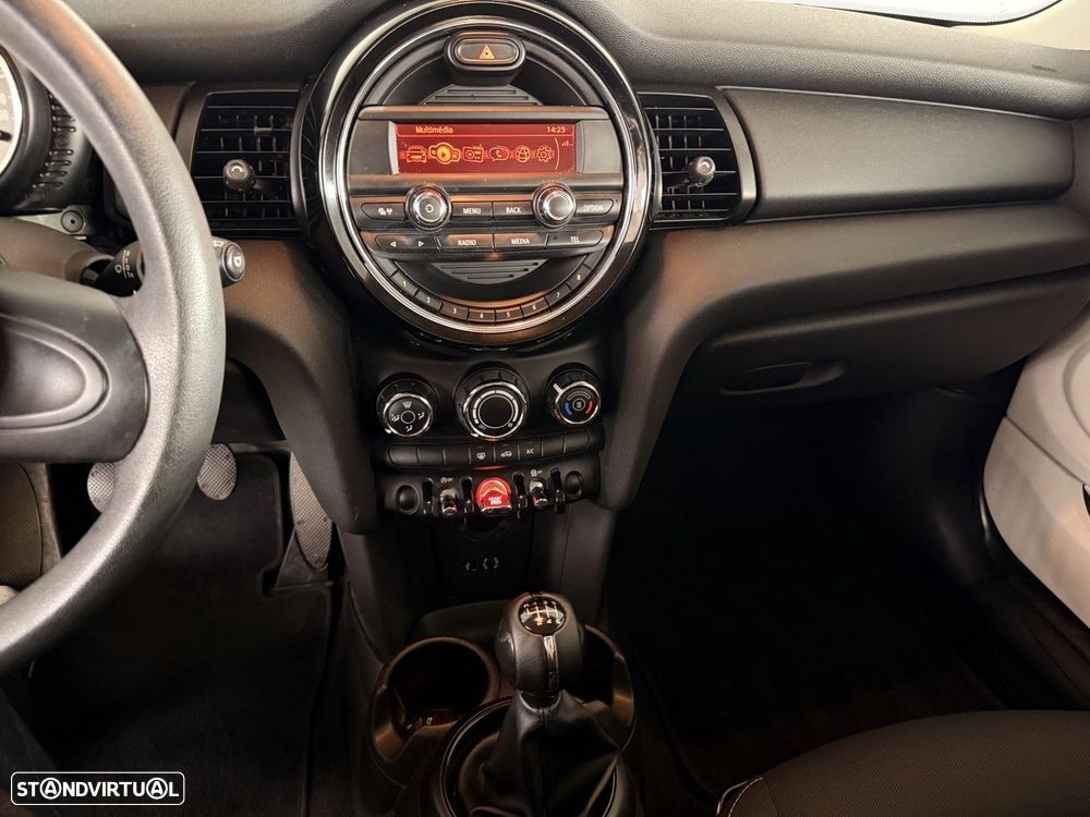 MINI 3 Portas One D - 8