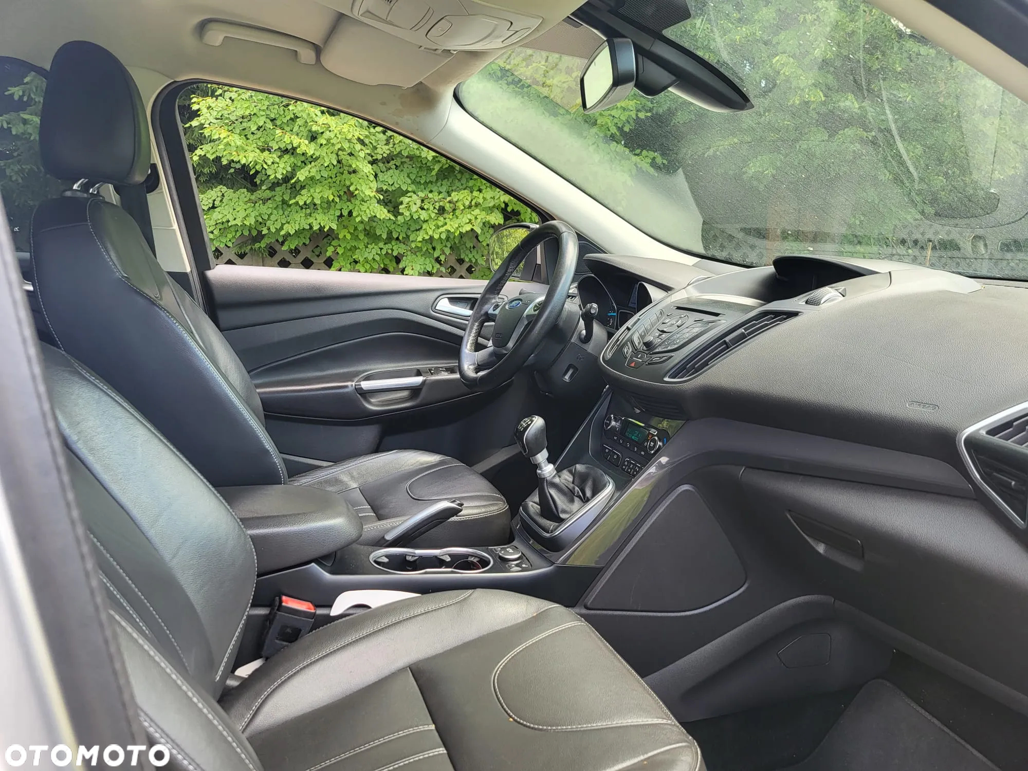 Ford Kuga 2.0 TDCi 2x4 Titanium - 8