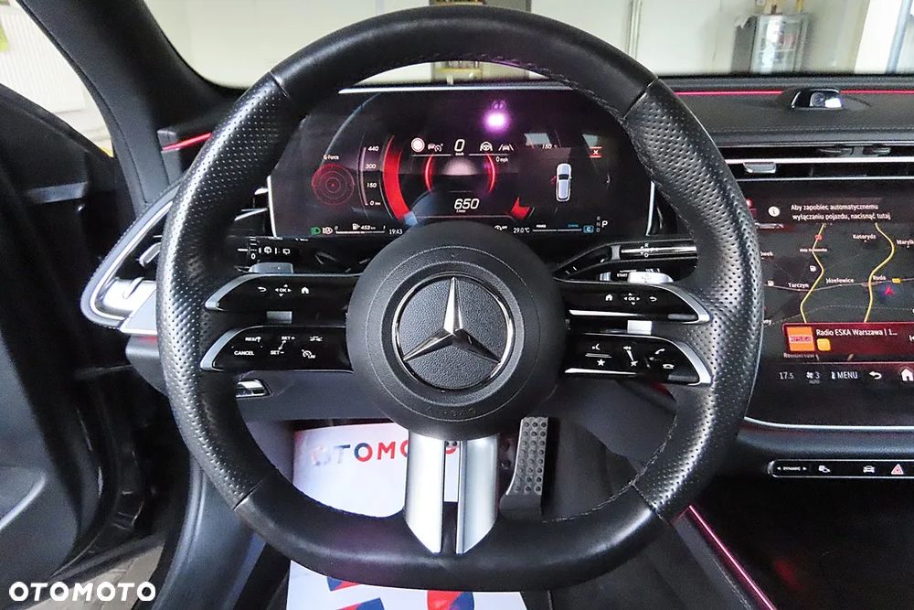 Mercedes-Benz Klasa E 220 d 4Matic 9G-TRONIC AMG Line NIGHT Edition - 34