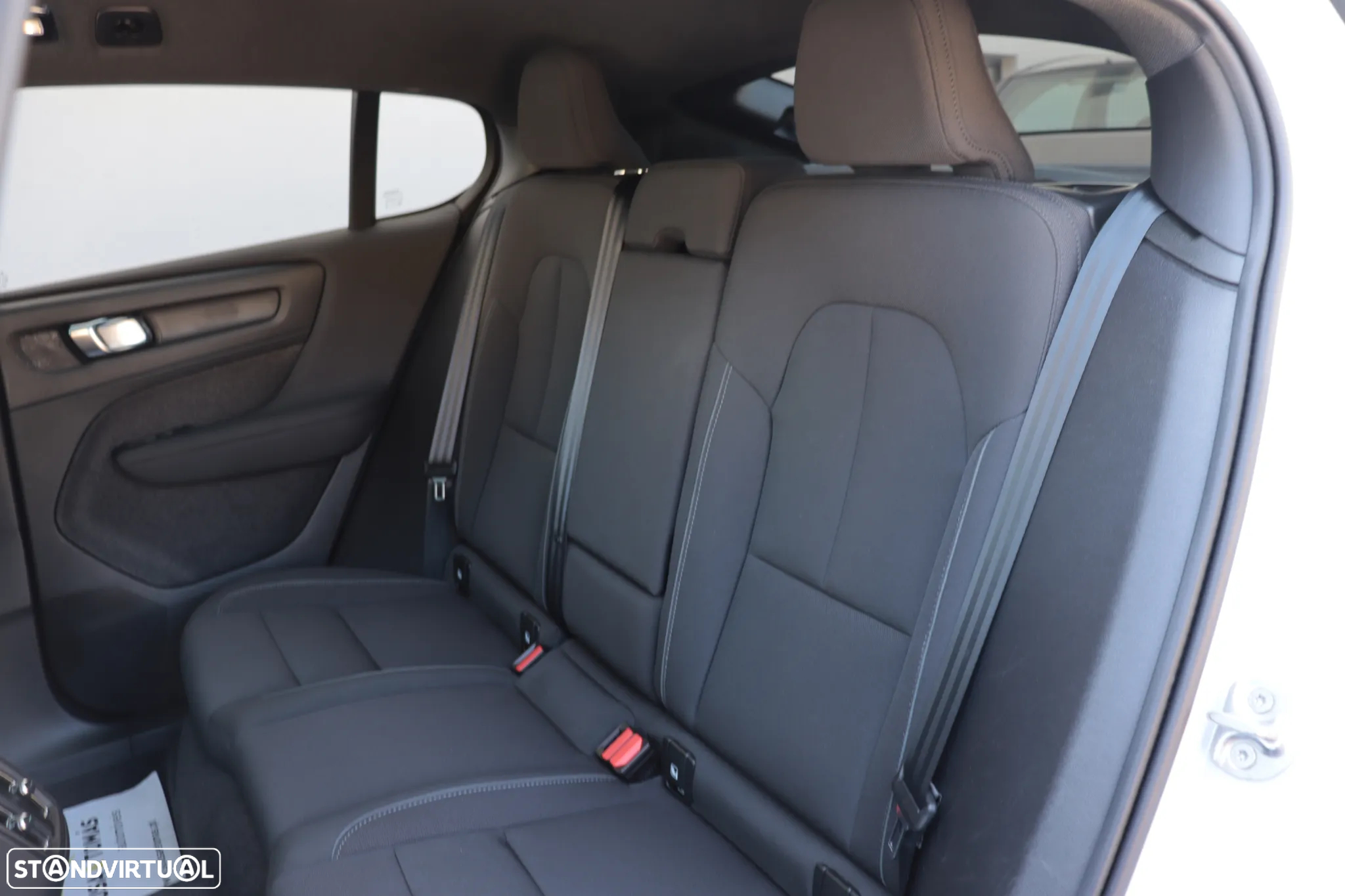 Volvo C40 Recharge Core - 16