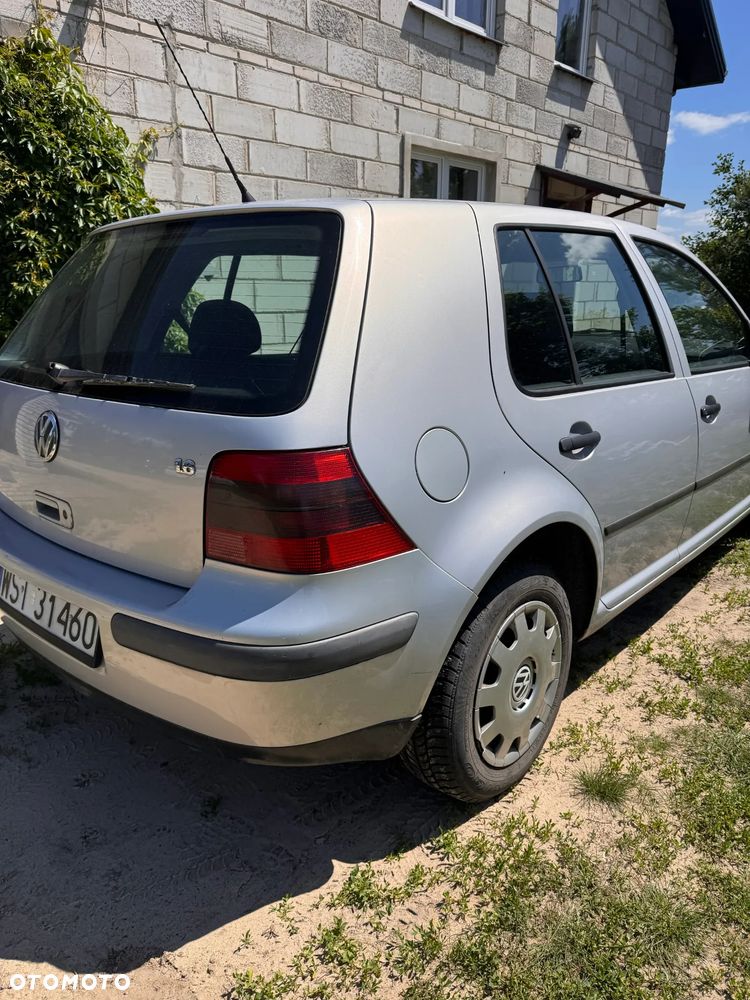 Volkswagen Golf 1.6 Basis - 5