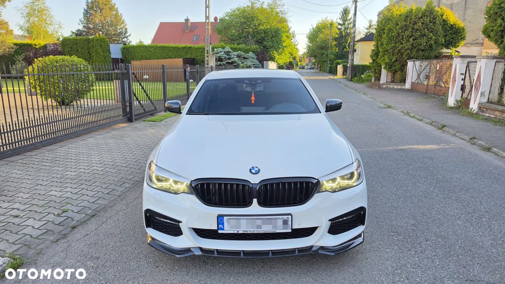 BMW Seria 5 520d M Sport - 2