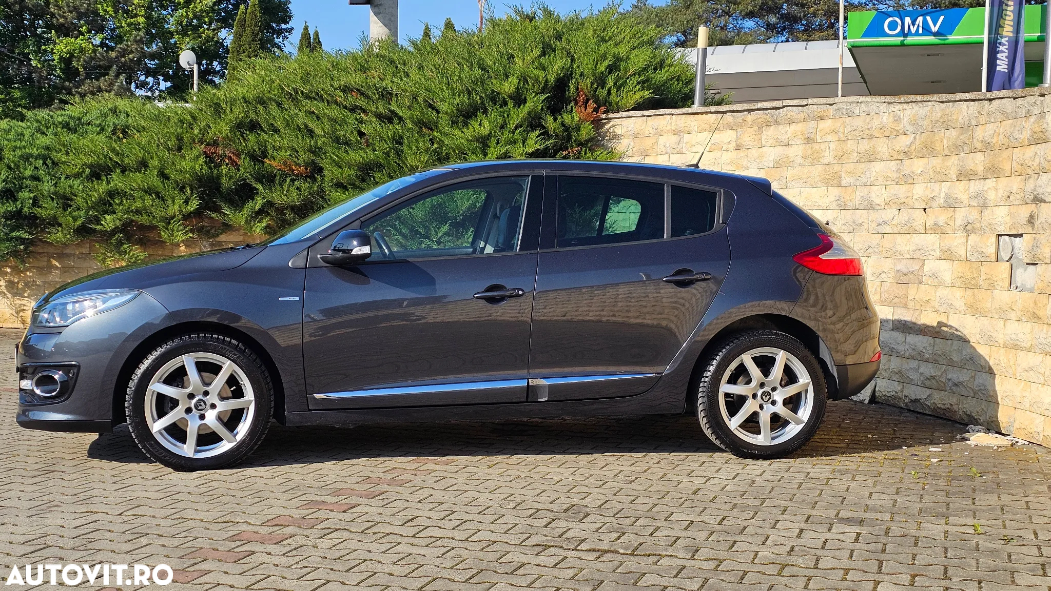 Renault Megane ENERGY TCe 130 EDC BOSE EDITION - 5