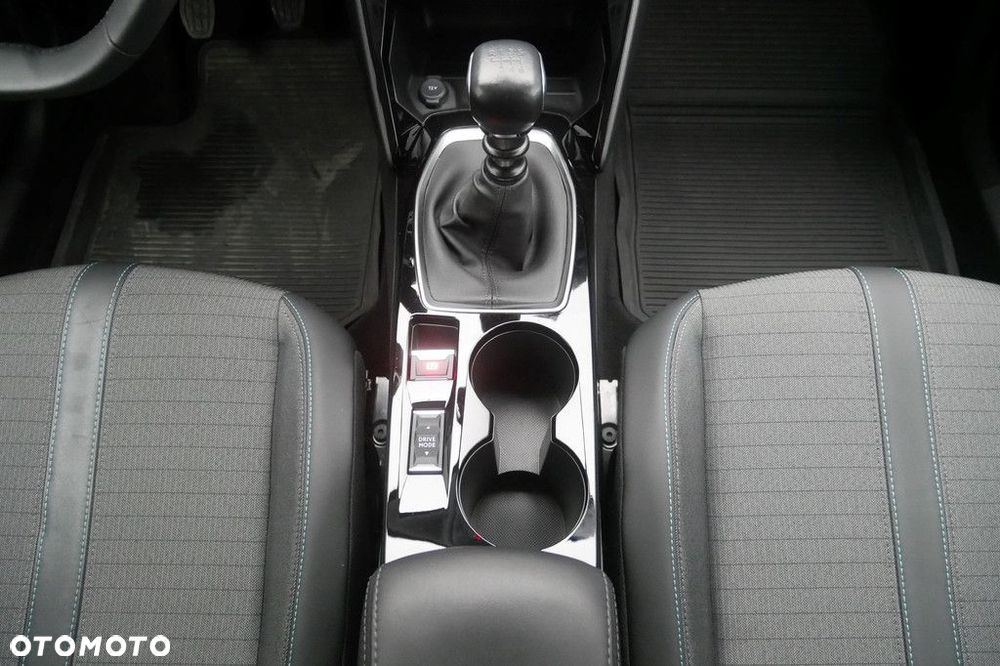 Peugeot 2008 1.2 PureTech Allure S&S - 11